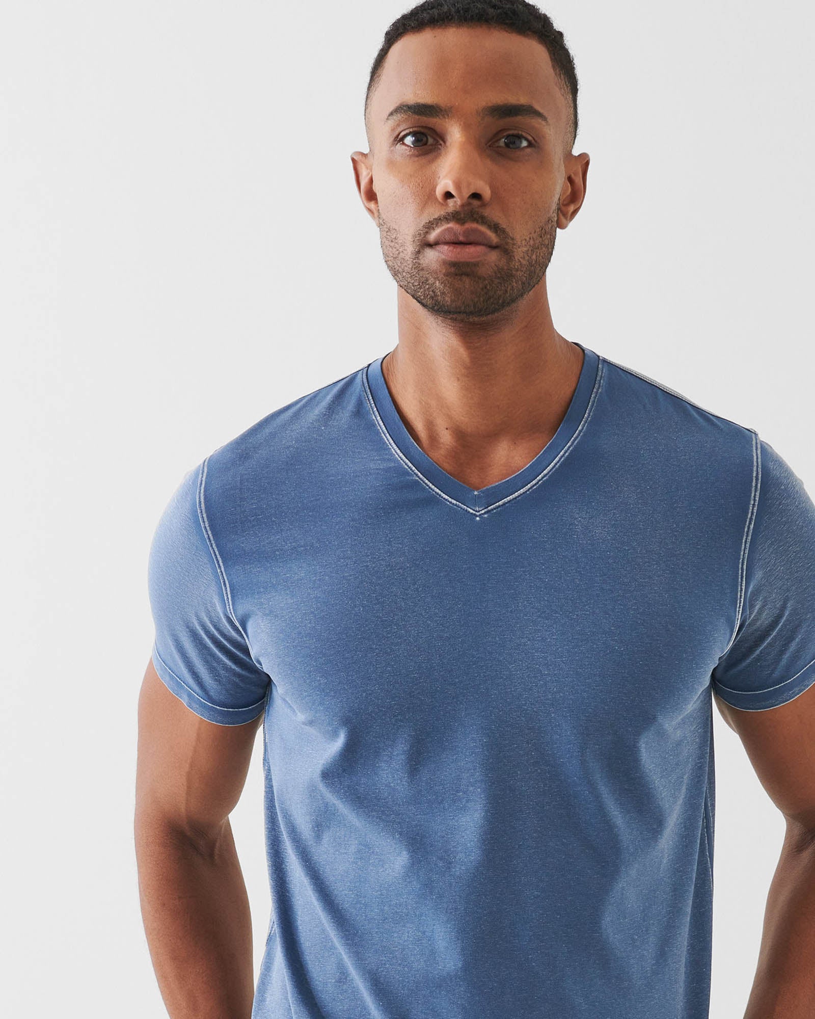 Short Sleeve Pima Old Wash V-Neck
