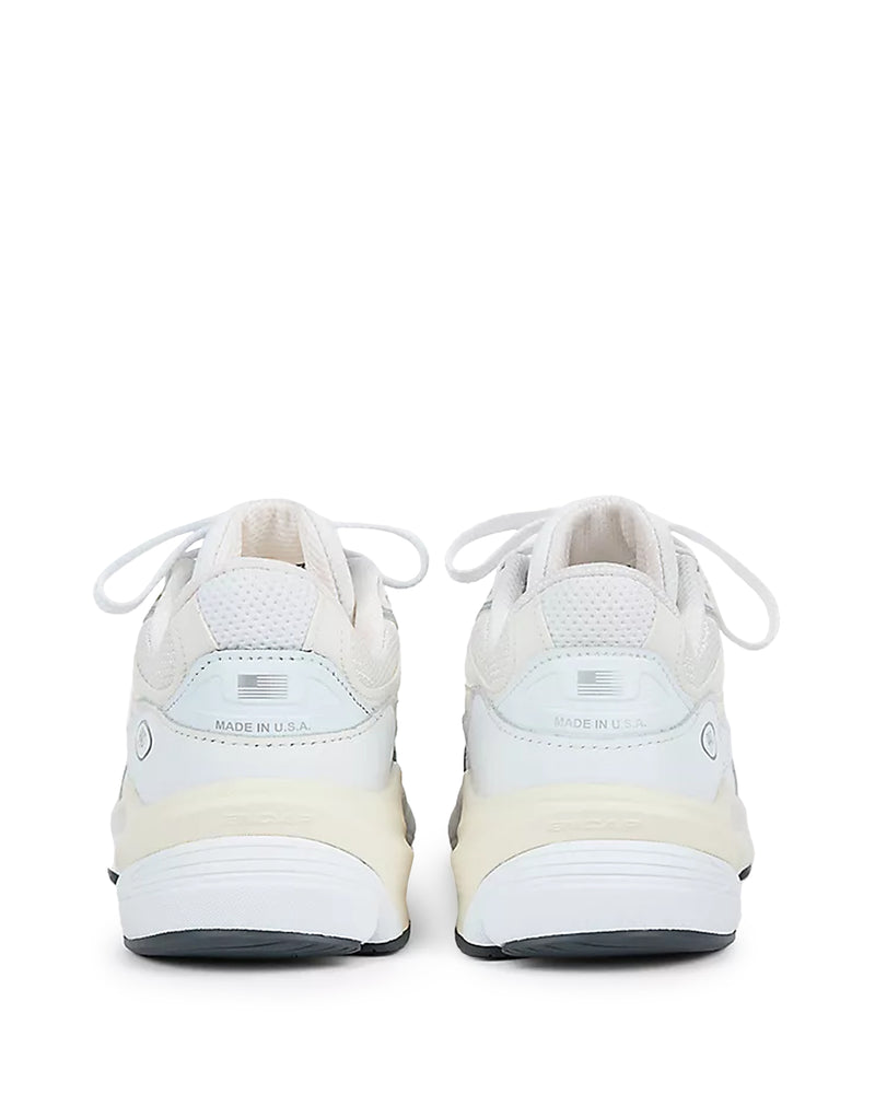 990V6 Sneakers