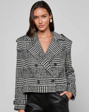 Trench court Xoey