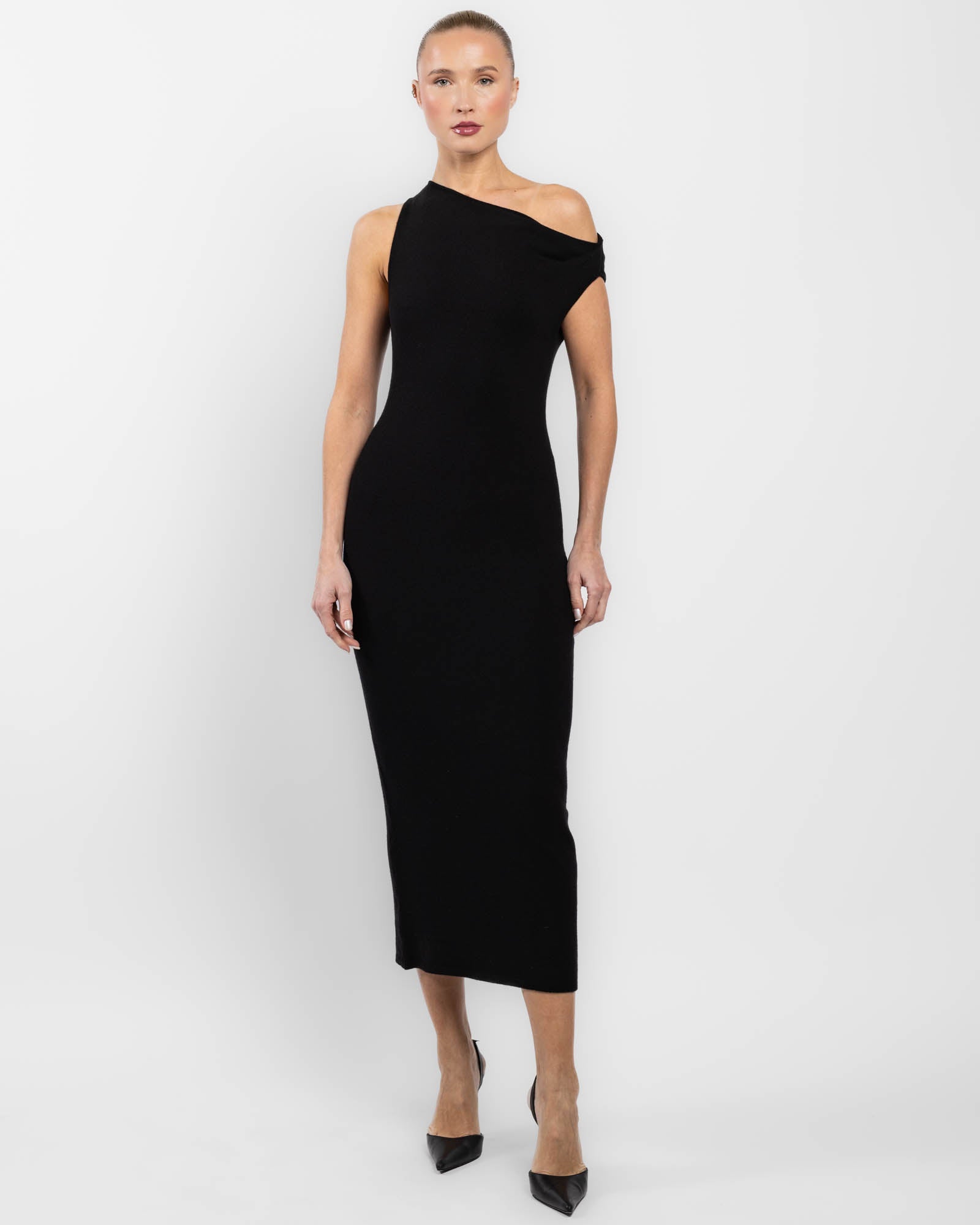 Robe torsadée asymétrique