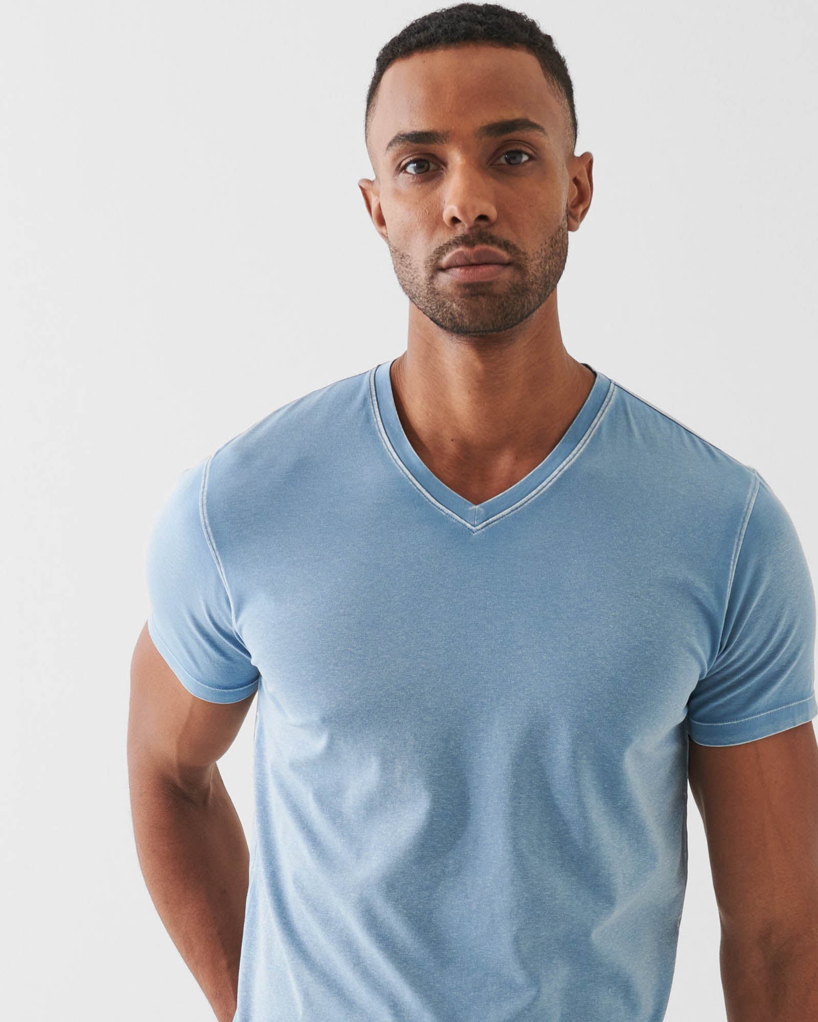 Short Sleeve Pima Old Wash V-Neck