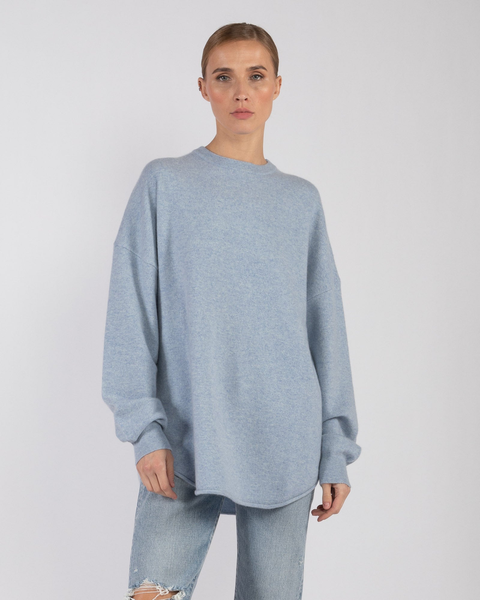 EXTREME CASHMERE Crew Hop Sweater