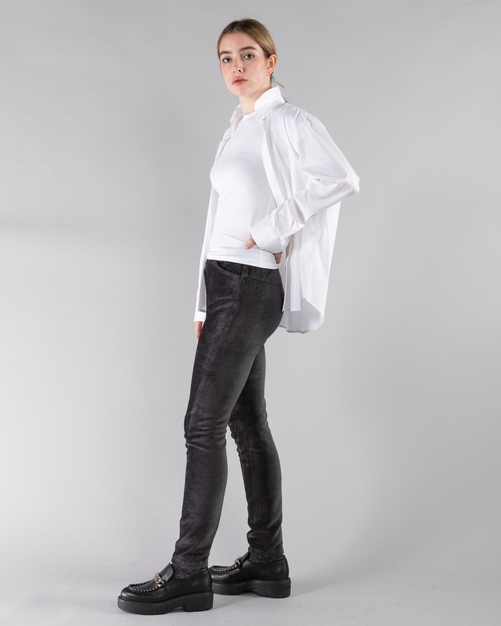 TRANSIT - Trousers | Luxury Designer Fashion | tntfashion.ca