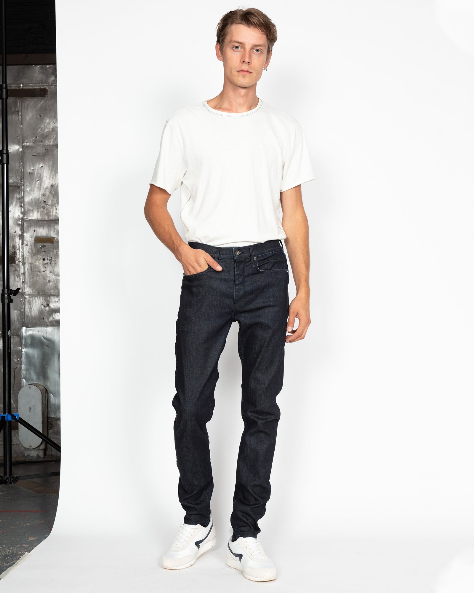 RAG & BONE - Indigo Fit 2 Jeans | Luxury Designer Fashion | tntfashion.ca