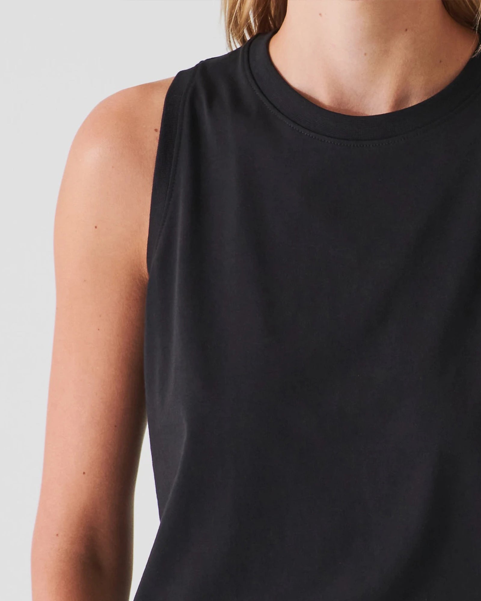 PATRICK ASSARAF - Boyfriend Crew Tank Top | Luxury Designer Fashion | tntfashion.ca